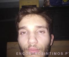 Procuro alguém para sair