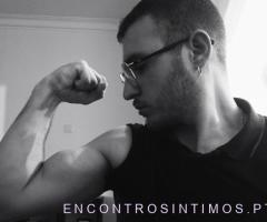 Homem 21 cheio de tesão