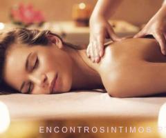 Bem dotado faz massagem sem custo em mulheres
