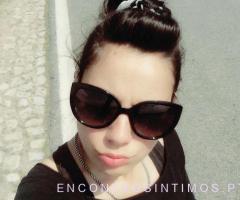 Mulher procura casal