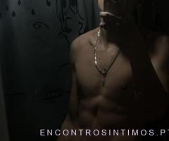 Procuro alguém para animar a noite