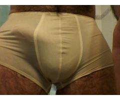 Procuro uma rica mulher e uma mulher rica para amar e beijar...